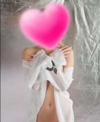 Olağanüstü kendi yeri olan kadın Rengin