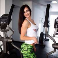 Seçkin dans yapan hatun Reşide