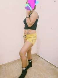 Seçkin doyumsuz kız Mükrime