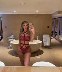 Seçkin fetişe açık kadın çiğdem