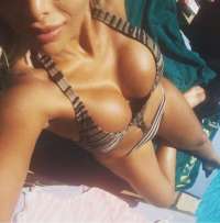 Seks kraliçası gerçek fotoğraflı kız Munise