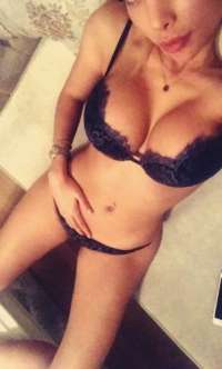 Seks kraliçası gerçek fotoğraflı kız Munise