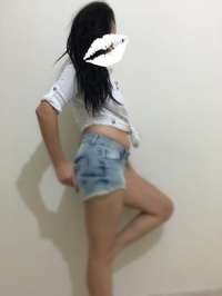 Seksapel buğday tenli Nezaket