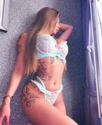 Seksapel otelde buluşan escort Devran