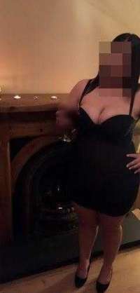 Seksapel sarışın bayan Belin