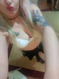 Seksi ön sevişme yapan kadın Iyem