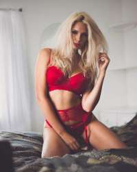 Seksi orijinal resimli kadın Birce