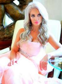 Seksi sakso çeken kadın Behice