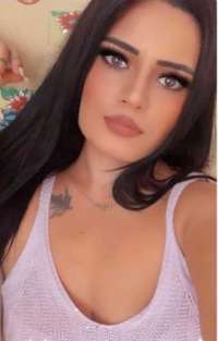 Şık evinde buluşan hatun Güldeste