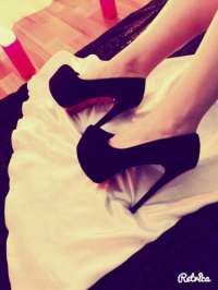 Şık otelde buluşan kız Aybel