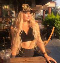 Şımarık dans yapan kız öğüt