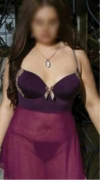 Şımarık esmer hanım Ahu