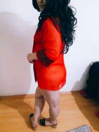 Şımarık evinde buluşan kız Elçin