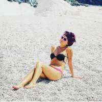 Süper beyaz tenli bayan Maral