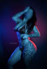 Süper otelde buluşan kız Kösem